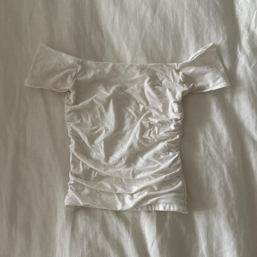 Hollister top